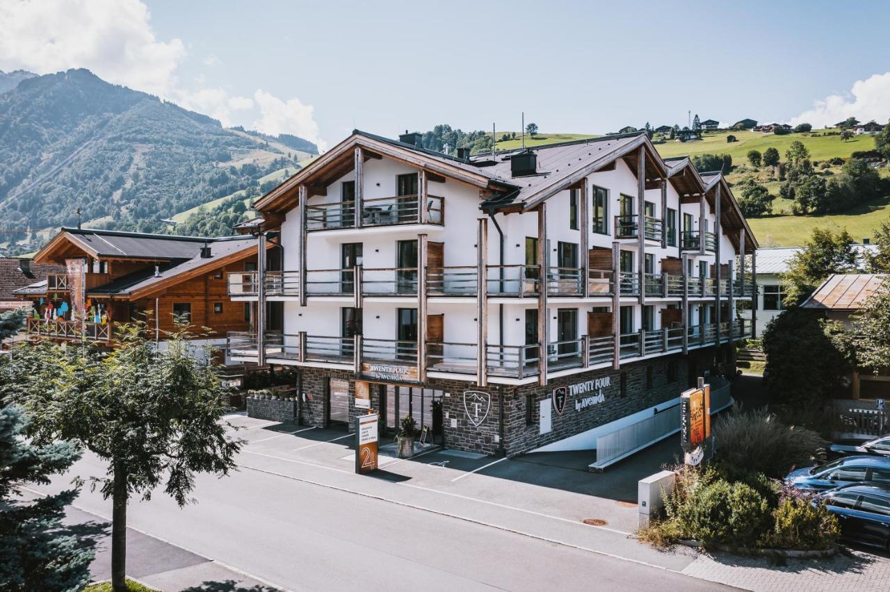 24 By Avenida - Mountain Hotel Kaprun Eksteriør billede