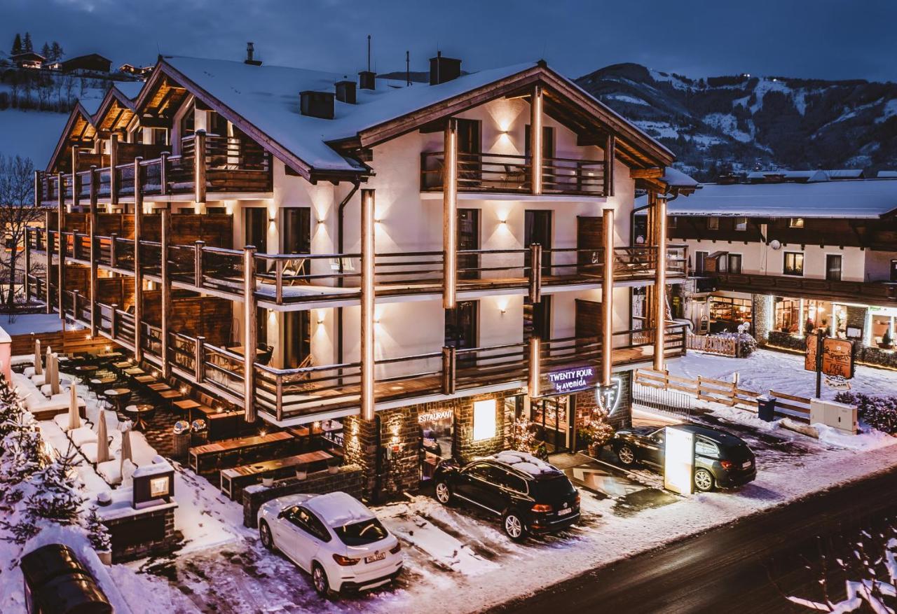 24 By Avenida - Mountain Hotel Kaprun Eksteriør billede